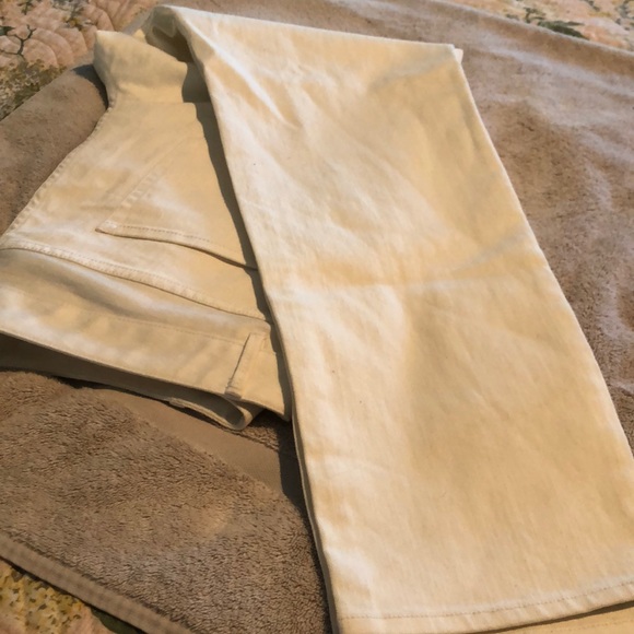 Coldwater Creek white jeans. Size Misses 16 - Picture 6 of 6